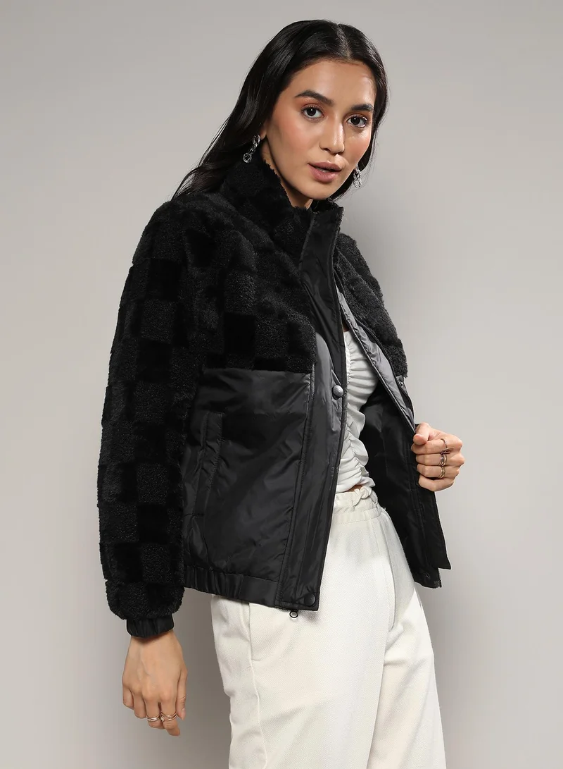 كامبوس سوترا Women's Carbon Black Fleece Self-Design Buffalo Check Jacket