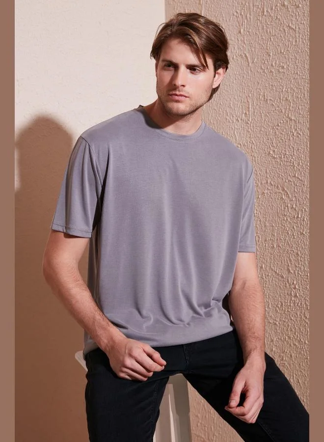 بوراتي تيشيرت رجالي أساسي بياقة دائرية بقصة عادية من بوراتي