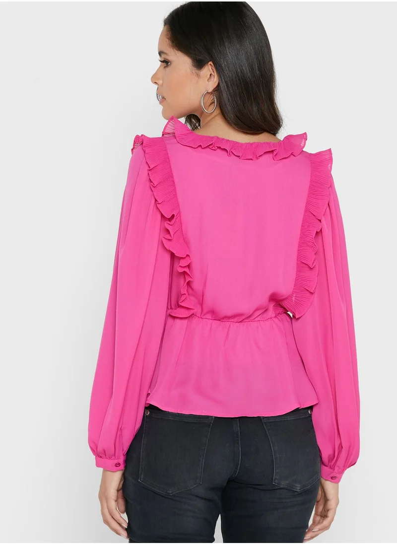 VERO MODA Ruffle Detail V-Neck Top