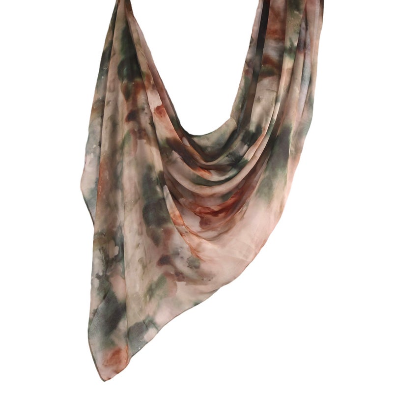 وشاح طويل من البوليستر بنمط الألوان المائية للدفء والحماية من الشمس - Image 1