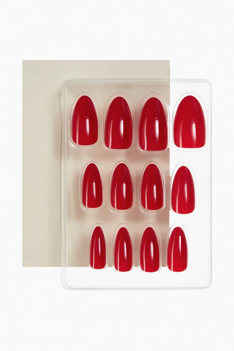 اتش اند ام أظافر صناعية تركب بالضغط