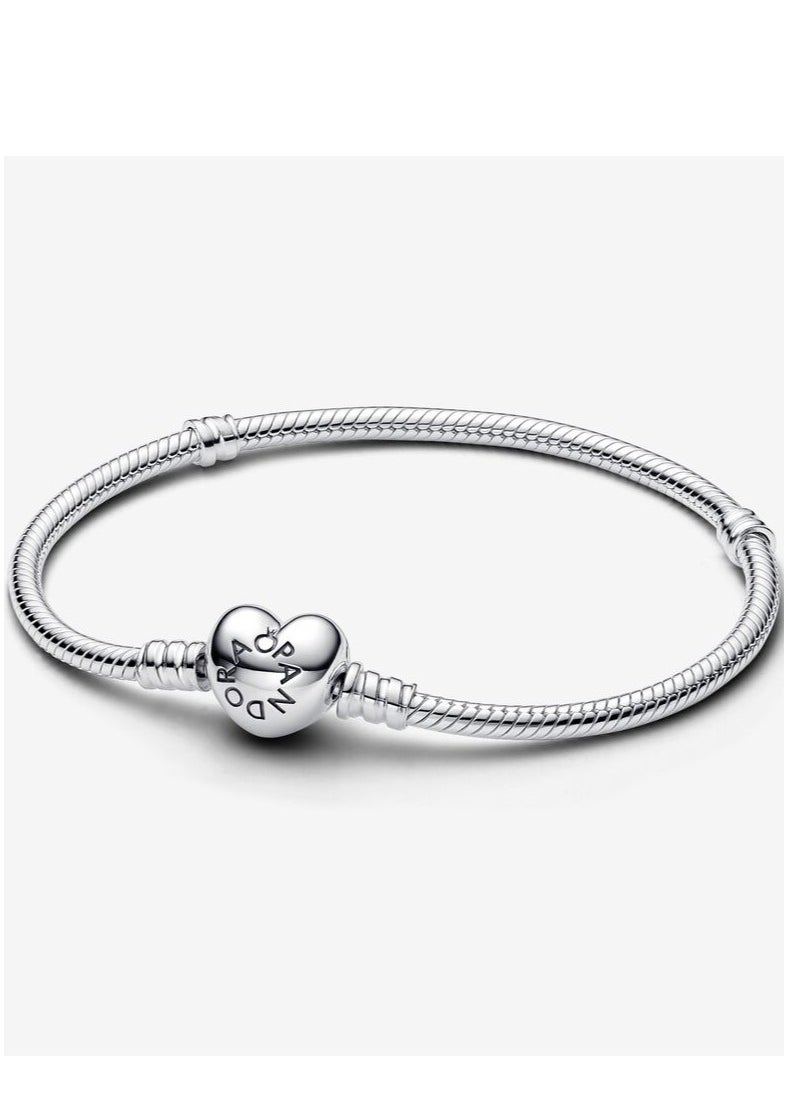 PANDORA - Pandora Moments Silver Bracelet for Women with Heart-shaped Clasp 590719 - Image 1