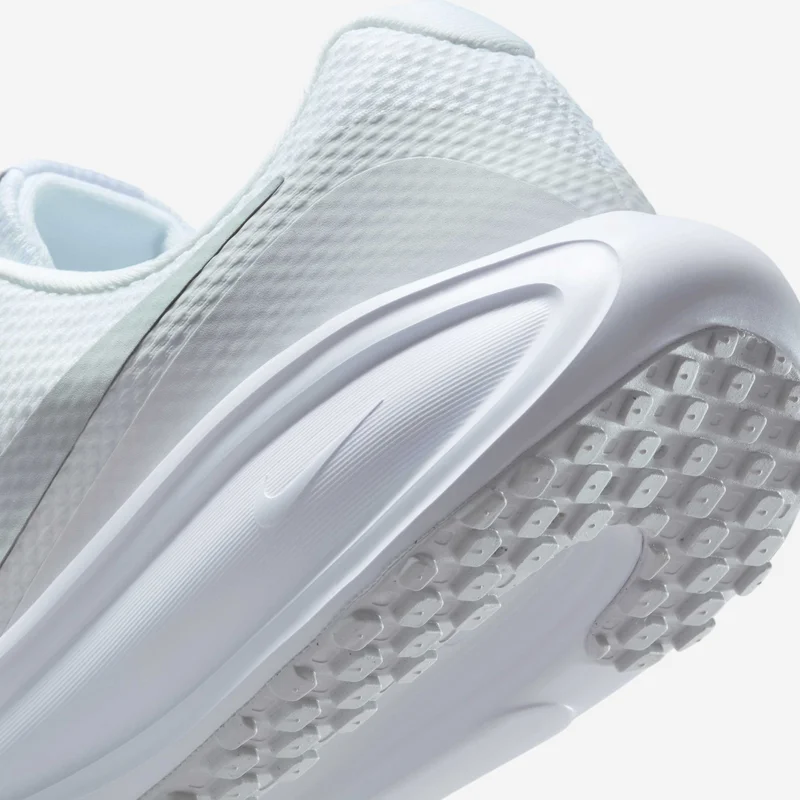 Nike Men's Revolution 8 Road Running Shoes