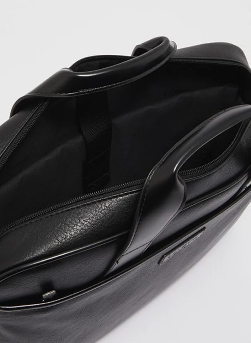 سي سي سي Essential Laptop Bag