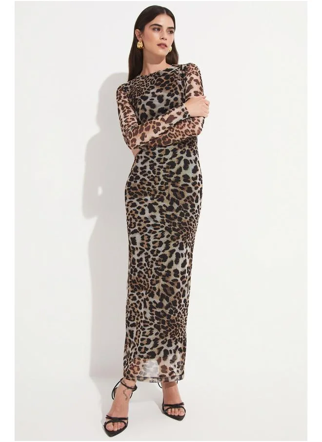 جون June Women Crew Neck Gathered Detail Maxi Dress Beige