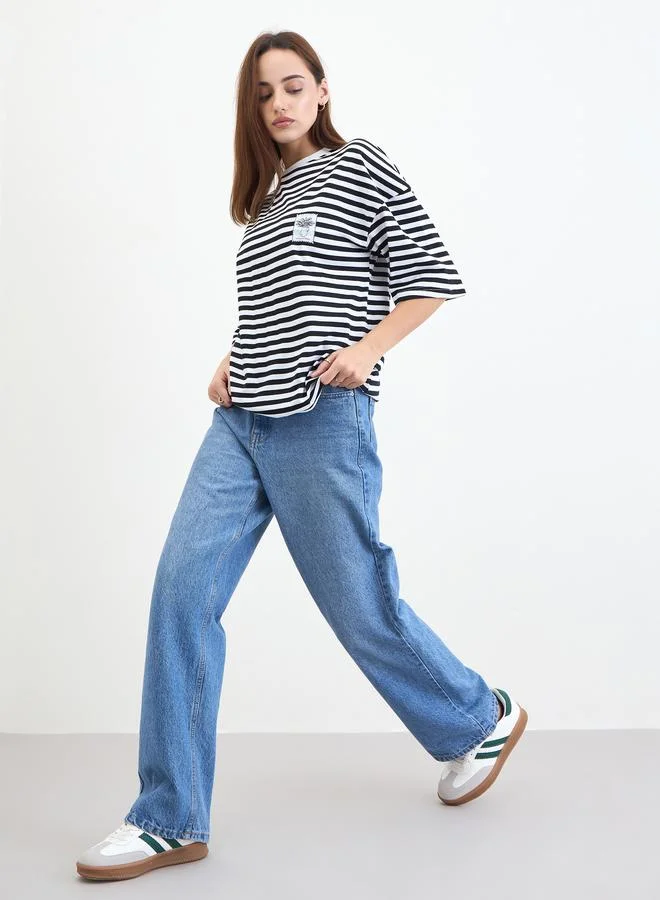 ستايلي تيشيرت مخطط باللونين الأبيض والأسود