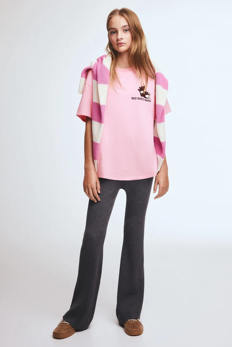 اتش اند ام تي-شيرت قطني مزين بطبعات