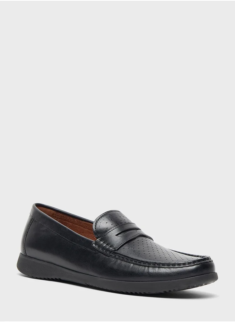 لو كونفورت Casual Slip On Loafers