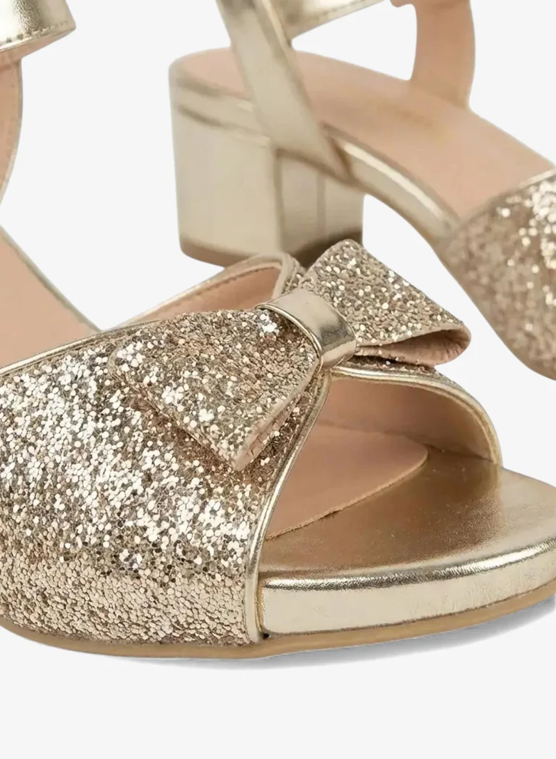 Geoomnii Gold Sandals for Preteen Girls – Comfortable, Lightweight & Stylish Everyday Wear for Women | Best Price UAE