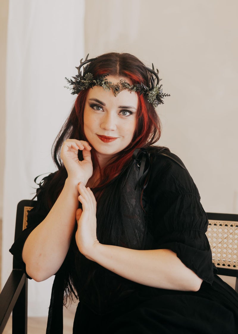 MOSTORY Light up Elf Crown - Black Antler Headpiece Gothic Flower Circlet Elven Woodland Tiara for Women Renaissance Fair Cosplay Halloween Costume Photo Shoot - Image 2
