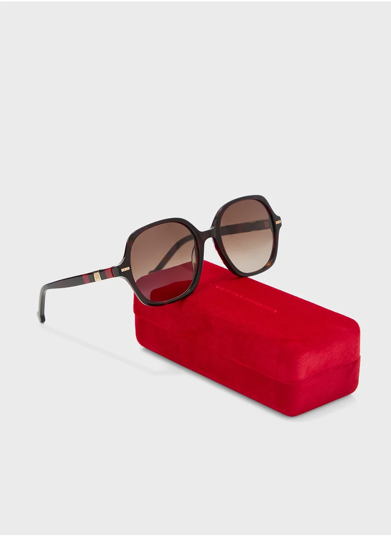 كارولينا هيريرا Her 0106/S Oversized Sunglasses