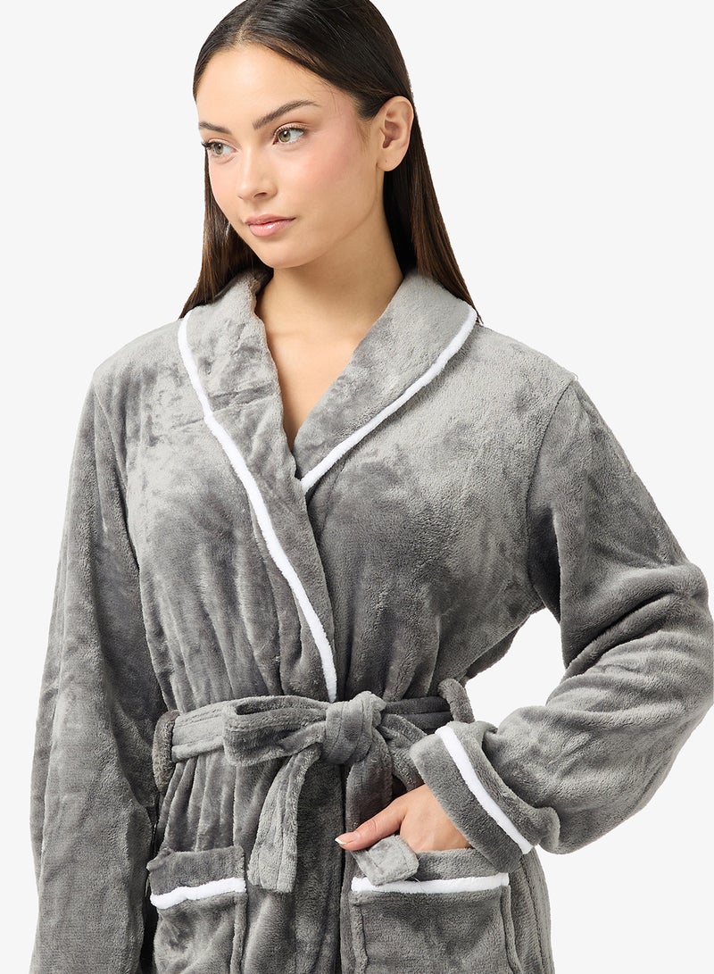 جينجر روب مخملي بحواف متباينة - Image 3