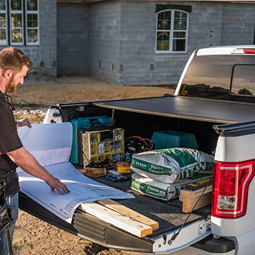 RealTruck Gator Covers Gator Recoil Retractable Truck Bed Tonneau Cover | G30373 | Fits 2015 - 2020 Ford F-150 5' 7" Bed (67.1") - Image 5