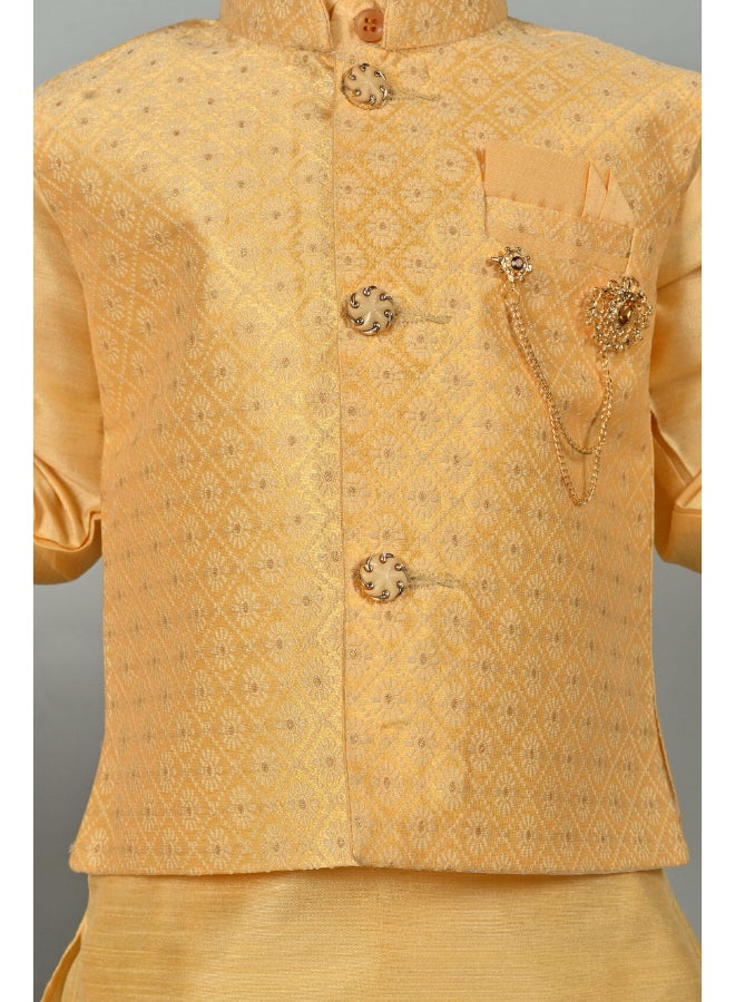 BT DEZINES طقم كورتا ودوتي مطرز بالزهور الذهبية للأولاد - Image 5