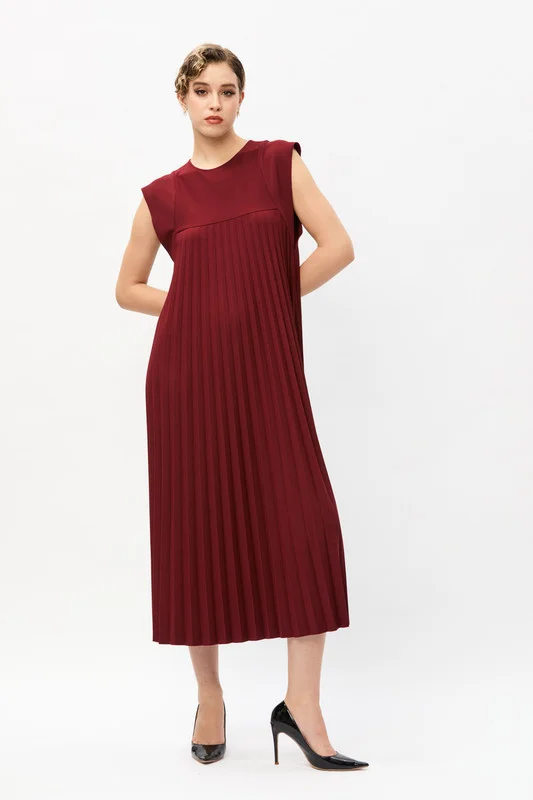 Tenda Pleated Midi Dress
