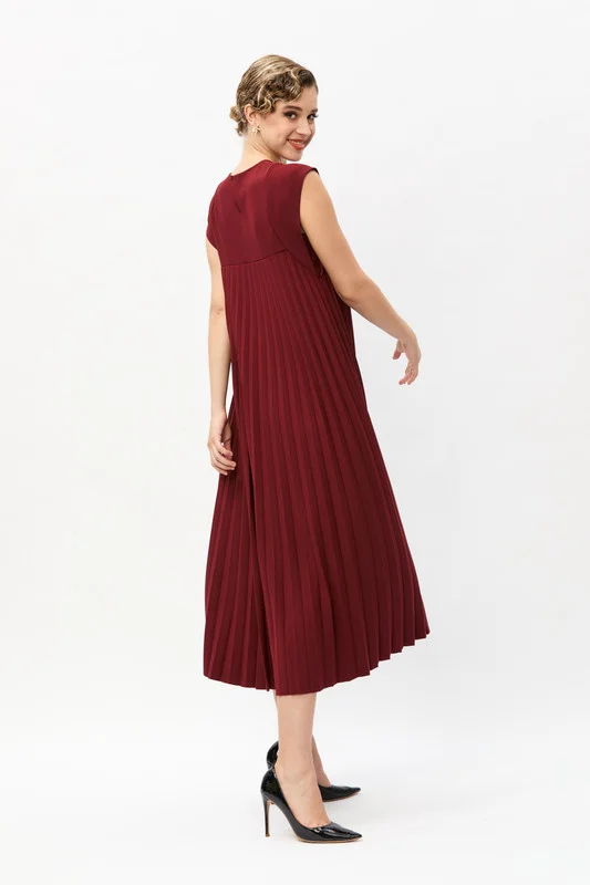 Tenda Pleated Midi Dress