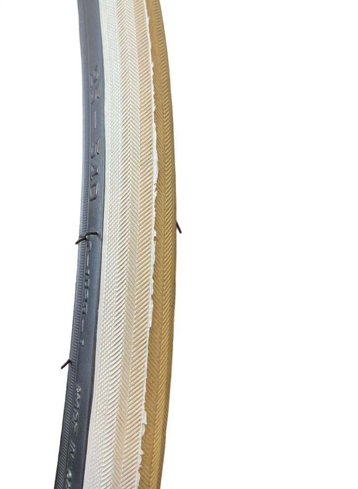 CST 24"X1 C1025-1 Primo Road City Tire - Image 5