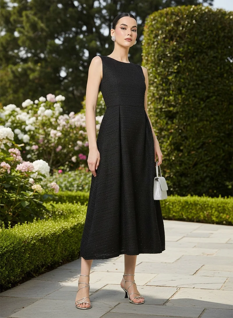 Ginger Shirred Volume Hem Midi Dress