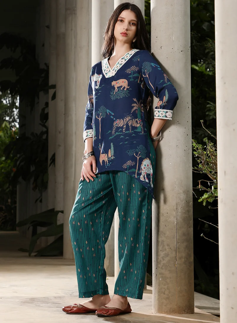 QISSA Women's Navy Blue & Emerald Green Indie-Folk Kurta Set For Ethnic Wear | V-Neck, Quarter Regular Sleeves | Graphic Print Plain Fabric | 2 Piece Kurta Set Designed For Casual & Daily Wear