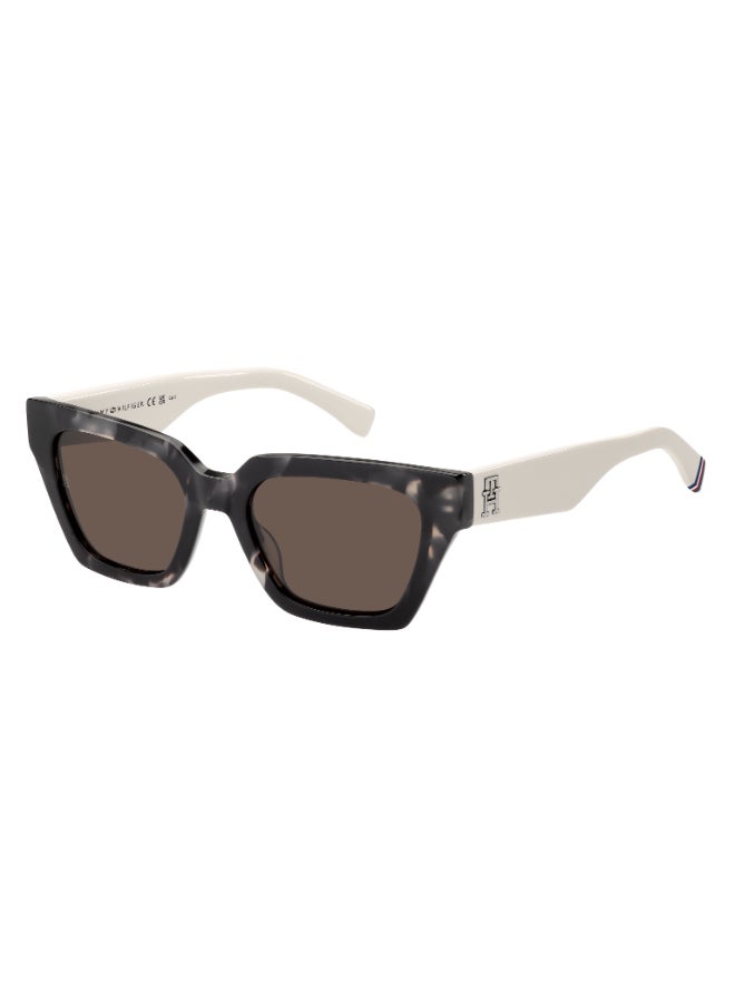 TOMMY HILFIGER TH 2101/S Sunglasses Black Rectangular - Image 1