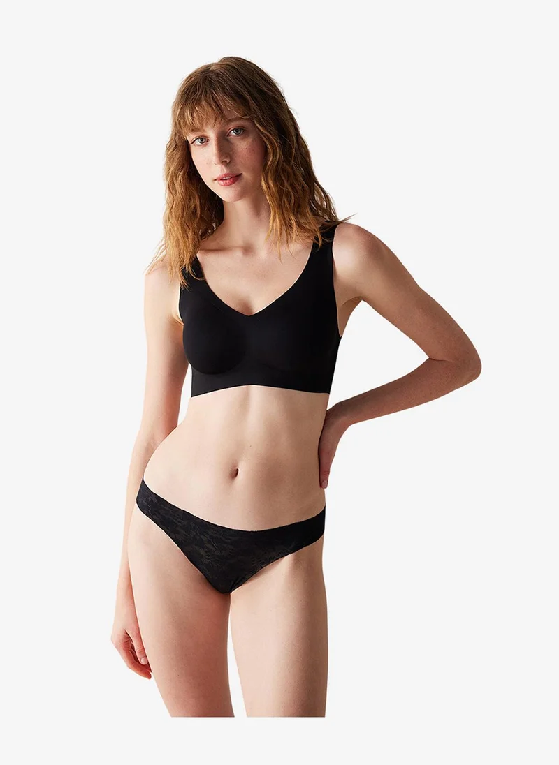 بنتي Women Invisibile Up Black Push Up Wireless Padded Bra