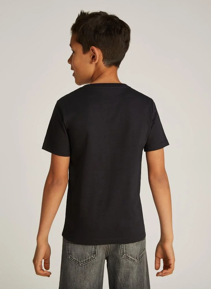 كالفن كلاين جينز Youth Graphic Logo T-Shirt