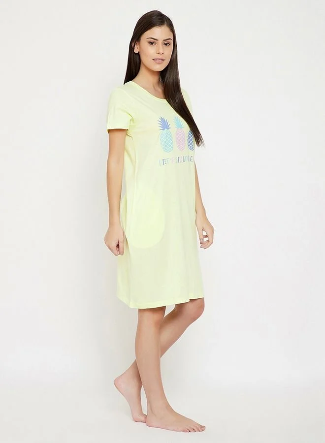 كلوفيا Clovia Pineapple and Text Print Short Nightdress in Light Yellow - 100% Cotton