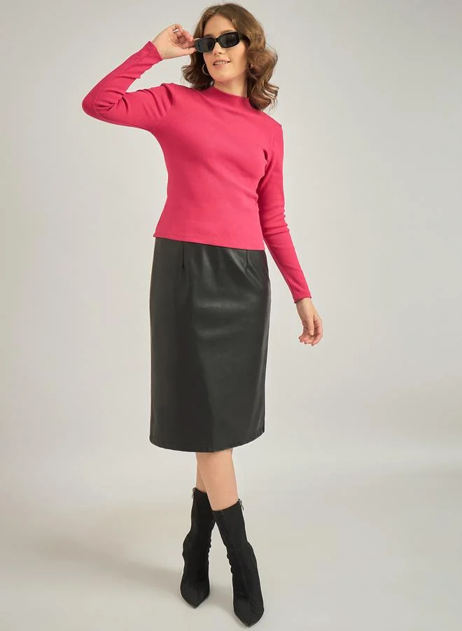 أوجيدر بلوزة سادة مُجسمة بتفاصيل مضلعة