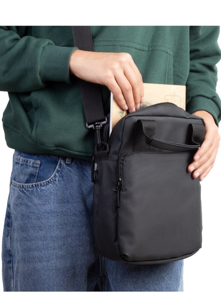 ايه ار سابلاي WB Bag من Arij Bags | شنطة كروس، مبطنة بطبقة فوم للحماية من الصدمات، قماش مقاوم للمياه، جيوب متعددة داخلية وخارجية (30 × 23 × 8 سم) (رمادي) - Image 4