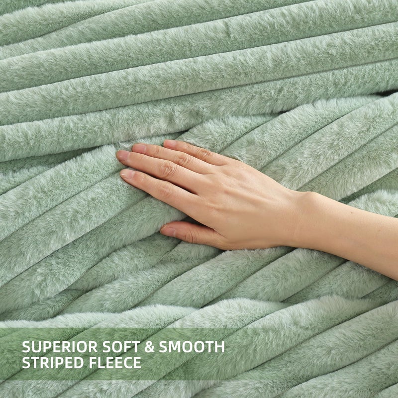 Smoofy Fluffy Queen Comforter Set 3 Pieces - Sage Green Fleece Fluffy Comforter Set, Luxury Fuzzy Queen Bedding Set, Soft Warm Bed Set All Season, Heavy Faux Fur Comforter with 2 Pillow Cases - Image 5