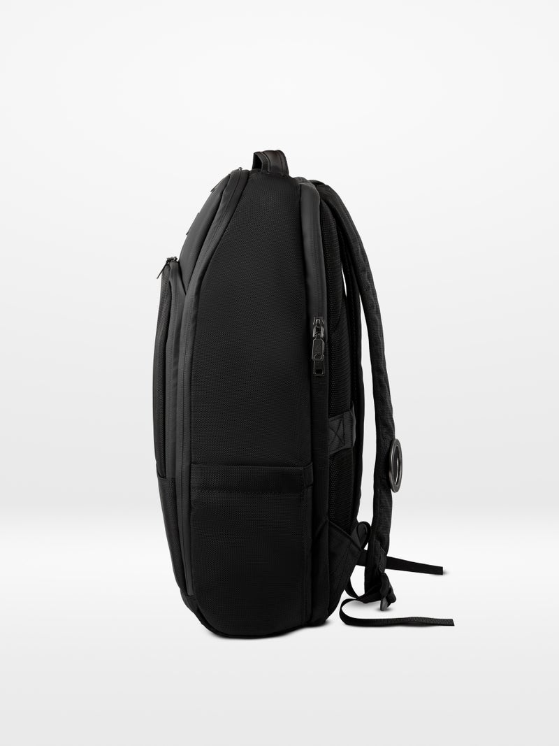 ORYX O-TechBag Multi-Compartment Tech Backpack with MagSafe & Find My Black - Image 5