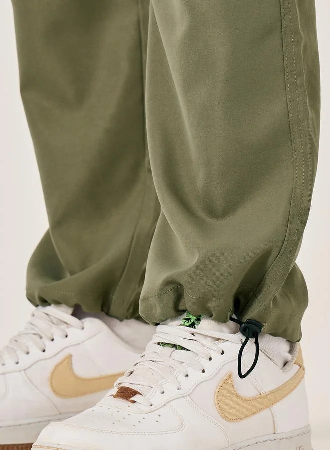 Styli Styli Solid Drawstring Waist Relaxed Fit Cargo Pants