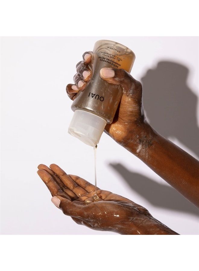 Ouai شامبو ديتوكس. منظف منقي لإزالة الأوساخ والزيوت والمنتجات وتراكم المياه العسيرة. استعيدي شعرك نظيفًا وناعمًا ومنتعشًا. (10 أونصات) - Image 2