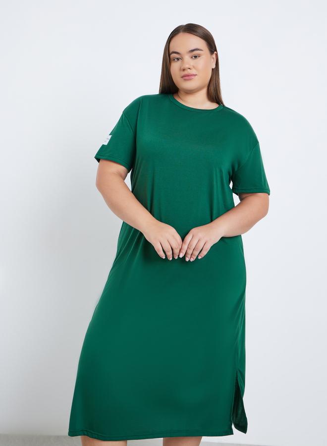 ستايلي فستان نوم مطبوع عليه كاليفورنيا بتفاصيل تطريز ستايلي بلس - Image 2