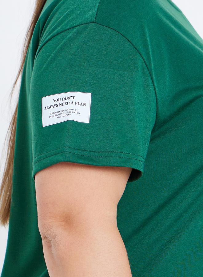 ستايلي فستان نوم مطبوع عليه كاليفورنيا بتفاصيل تطريز ستايلي بلس - Image 3