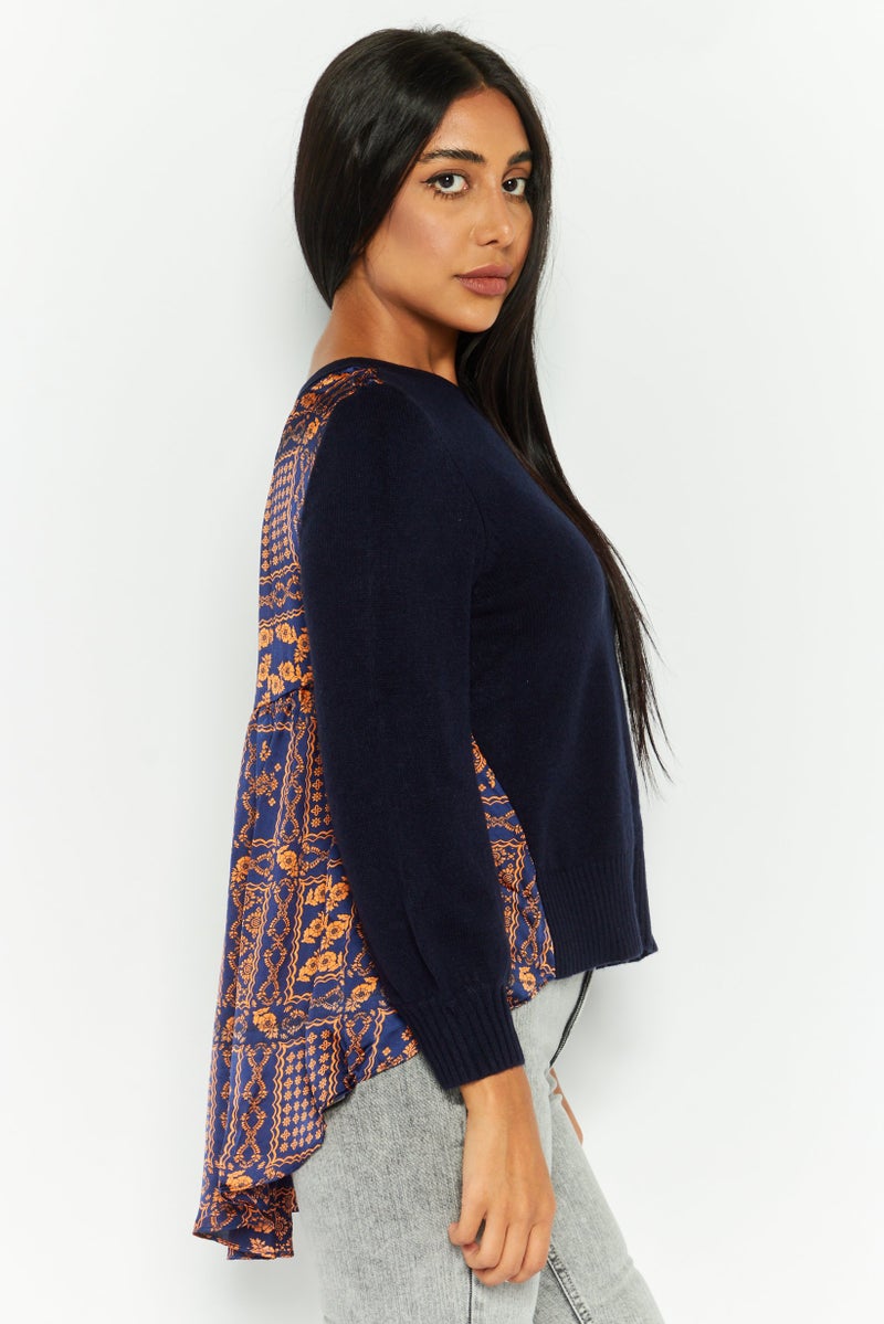 ONLY بلوزة نسائية بأكمام طويلة وياقة دائرية، طباعة شاملة، مجموعة بحرية - Image 3