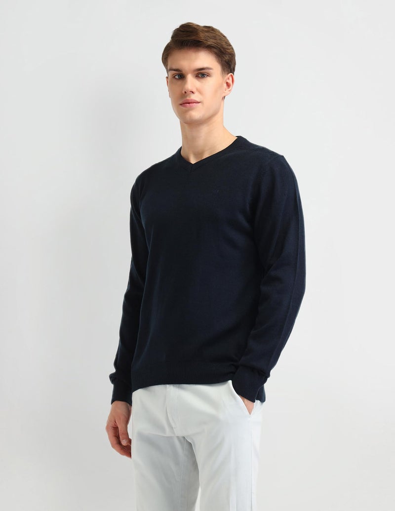 Arrow Mens Blue Solid V-Neck Long Sleeve CasualCotton RegularFit Sweater (ARAISW4022_Blue_S) - Image 4
