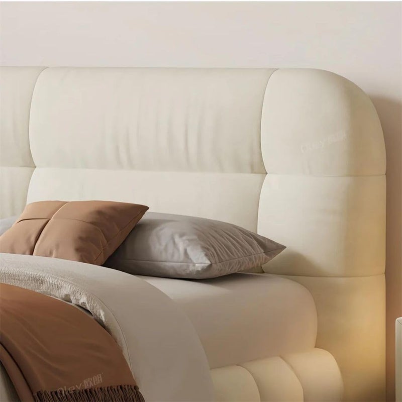 Comfynest Modern Velvet Frame Bed - Image 4