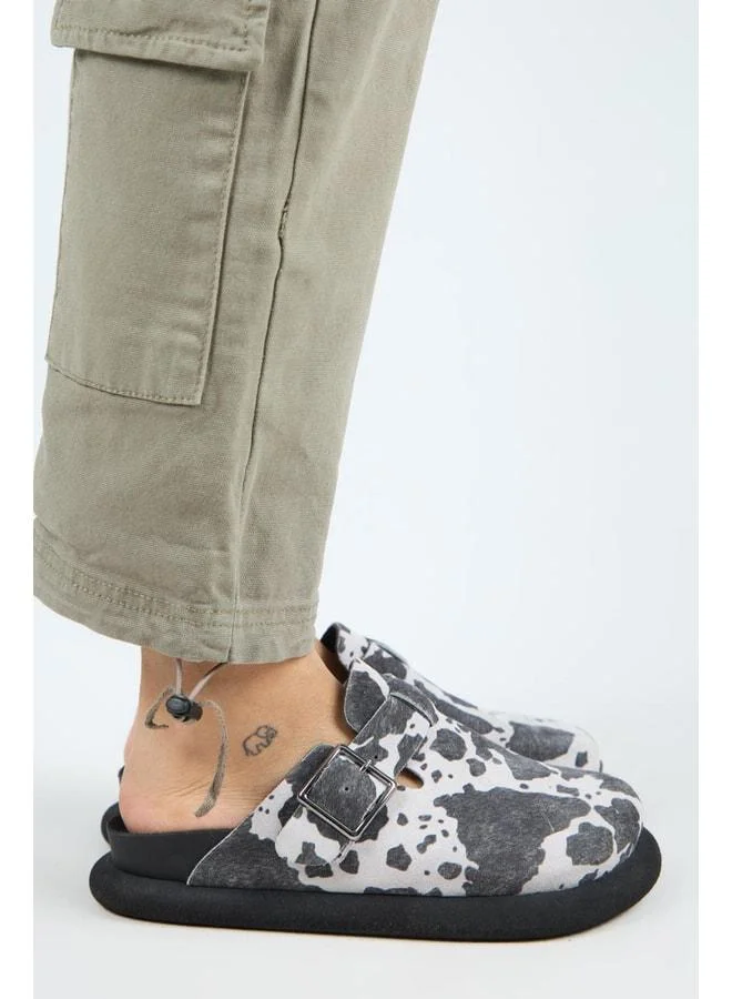 Naguall Zeta Women's Genuine Leather Belted Buckle Sabo Black Polka-Dot Slippers.
