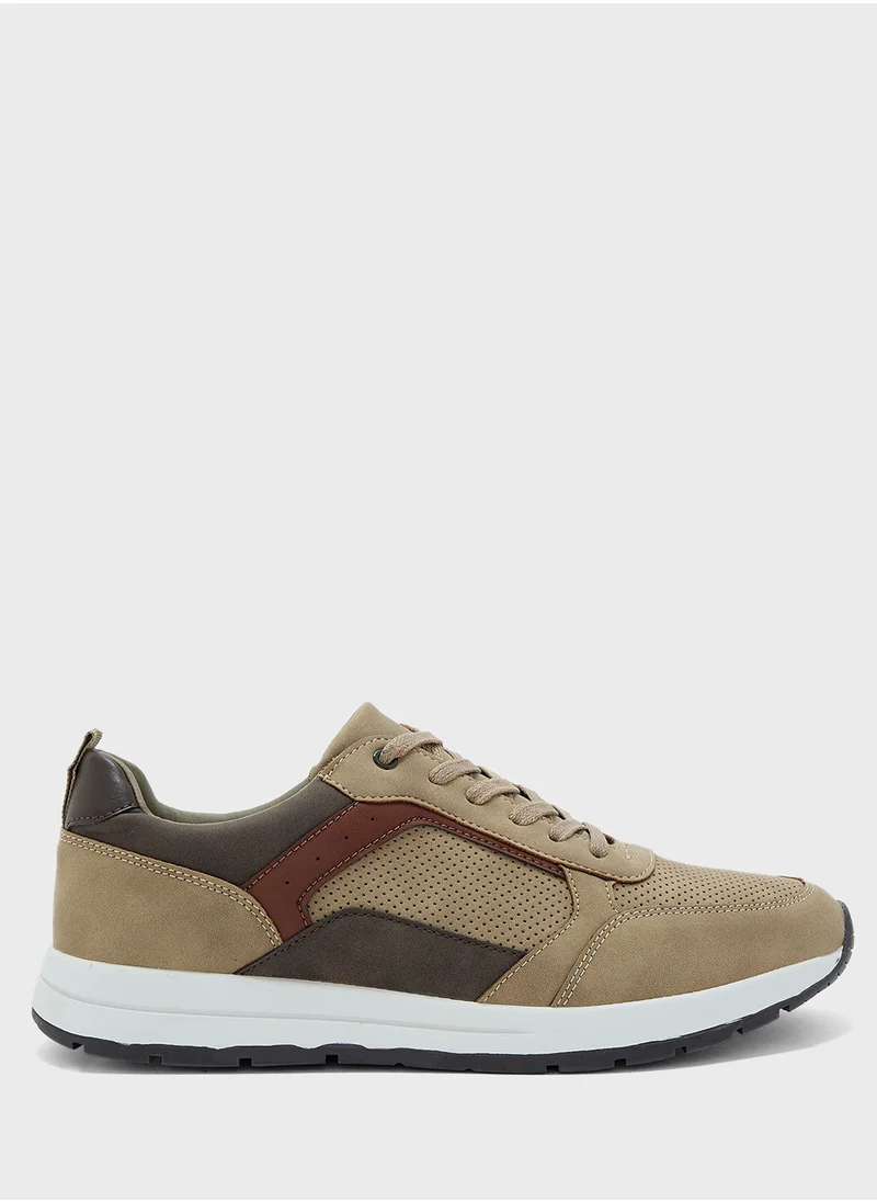 Robert Wood Casual Sneakers