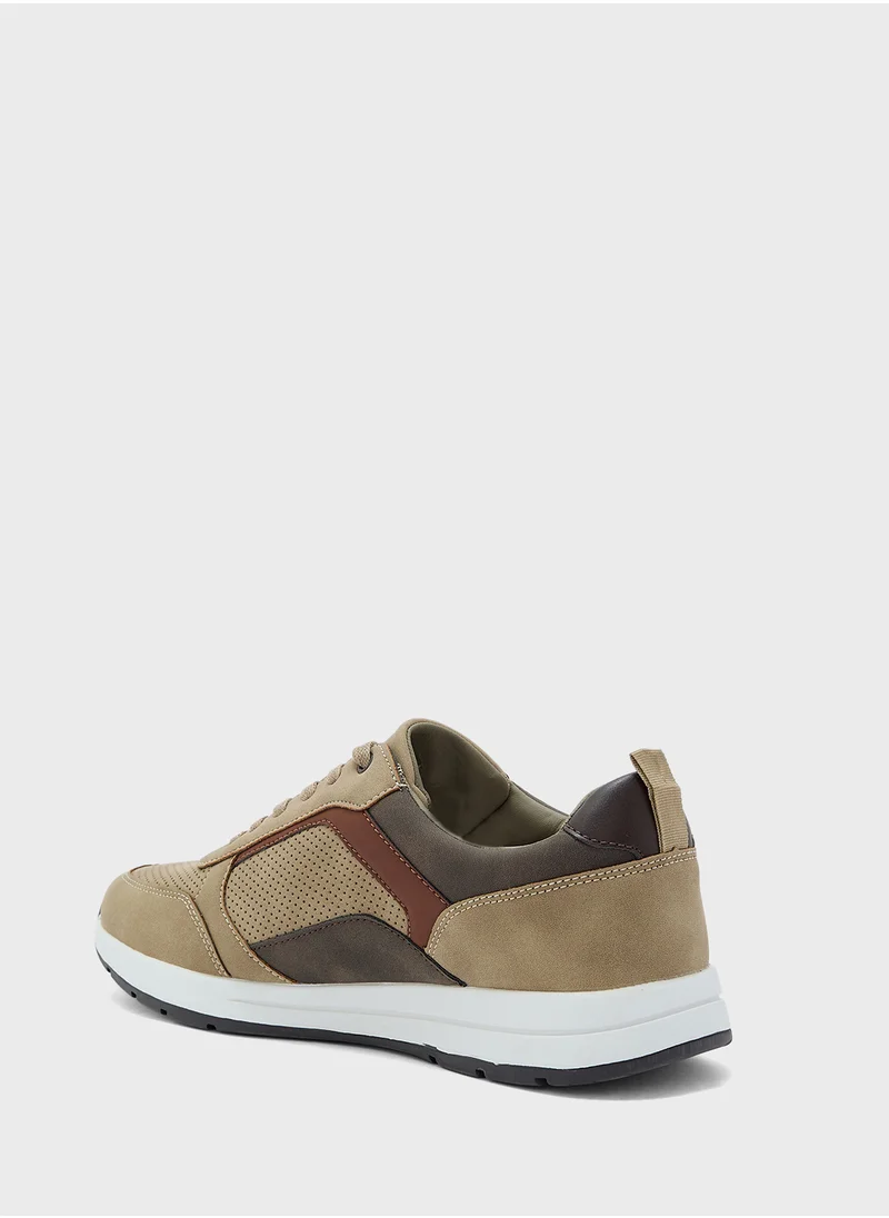 روبرت وود Casual Sneakers