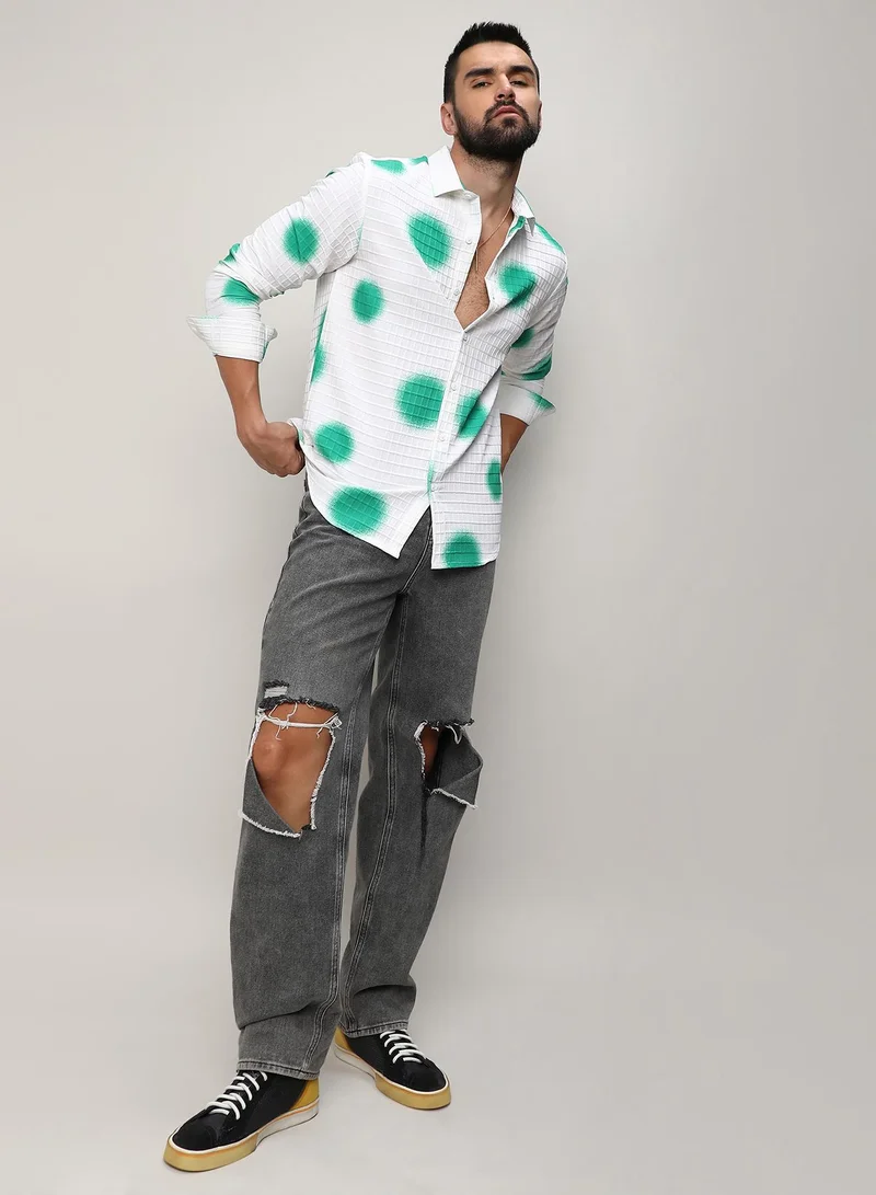 Campus Sutra  Men's Chalk White:Emerald Green Spraypaint Shirt for Men | Best Price UAE