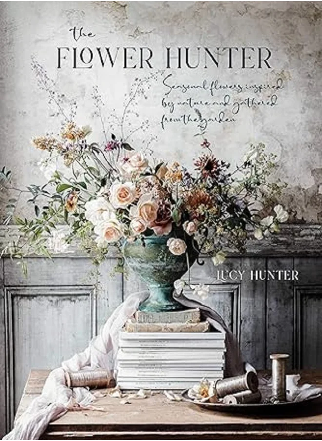 كتب سيل The Flower Hunter