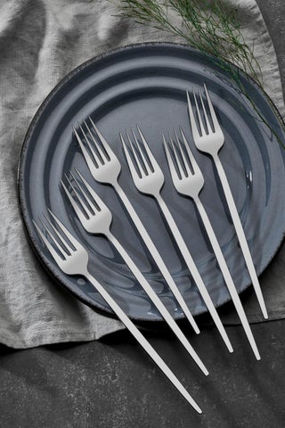 Mokka Modern Looking Dinner Forks 6-Piece 18/0 - pzsku/Z24E029DBBC89235C4069Z/45/_/1725725408/0bf3f77e-89a9-4f0a-aedc-316a12274dfc