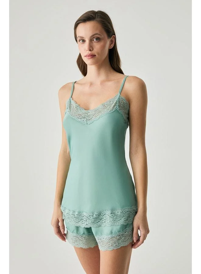 Penye Mood Viscose satin-textured short set with lace details