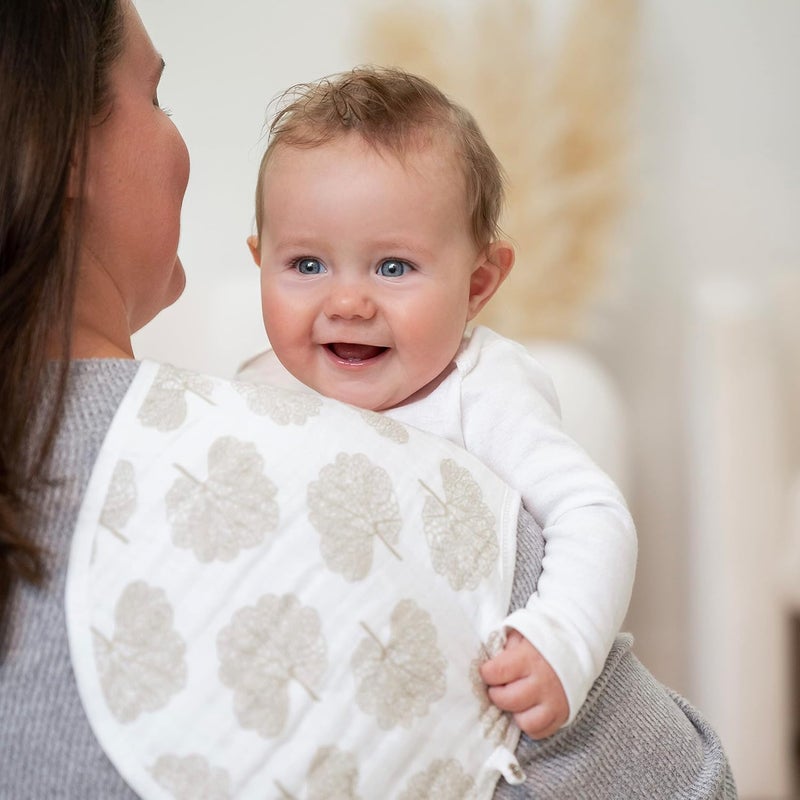 aden + anais مريلة بيبي بربي من آدن + آنايس Essentials، 100% قطن موسلين، 22.5” × 11”، مفردة - Image 4