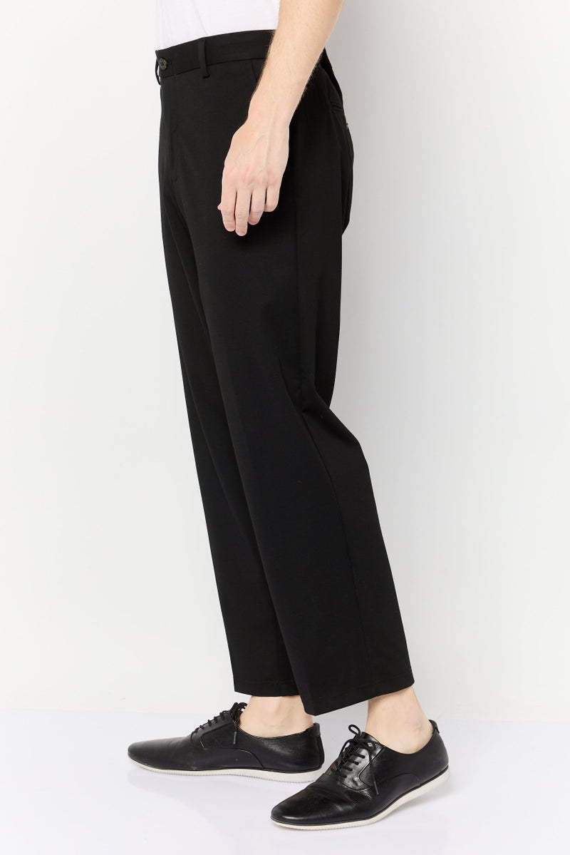 Jack Jones Men Relaxed Fit Plain Cargo Pants, Black  - Image 2