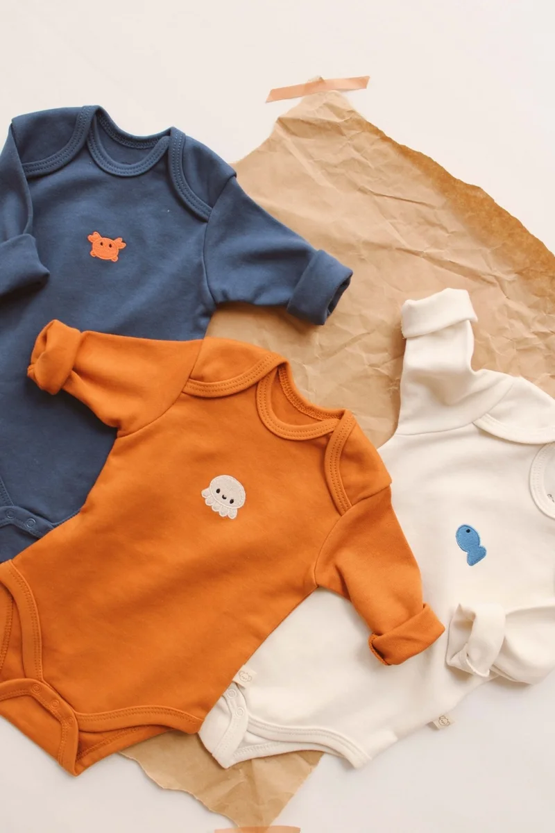 اوهلالا كوالا 3-Piece Embroidered Snap-On Long Sleeve Bodysuit Set Model 4