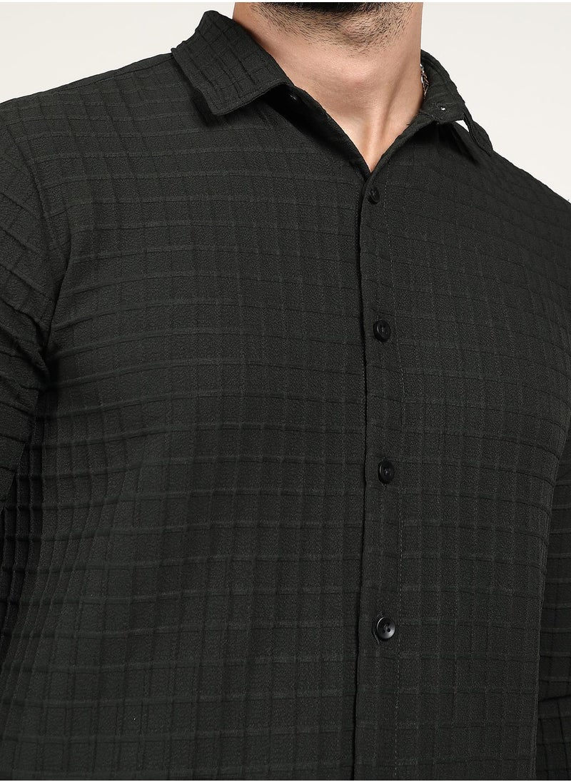 كامبوس سوترا Men's Midnight Black Embossed Graph Check Shirt  - Image 5