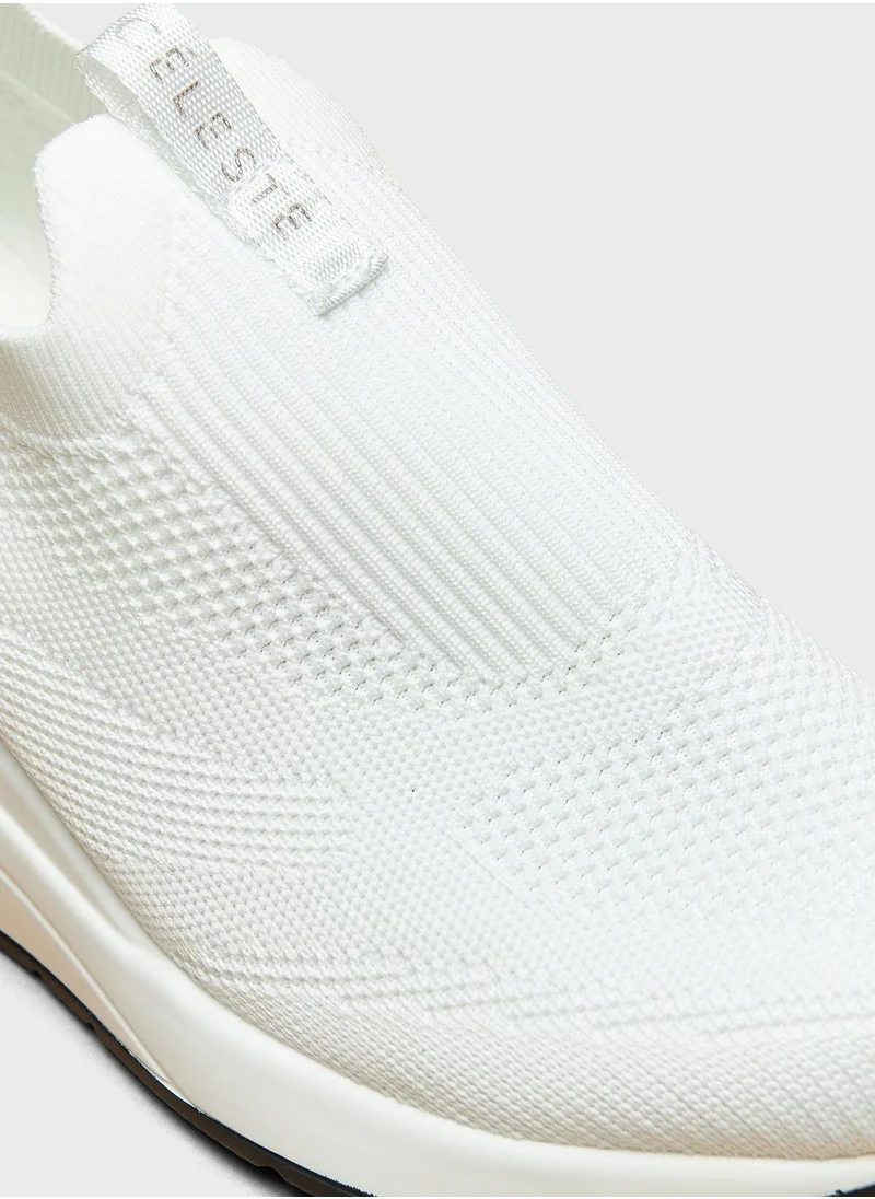Celeste Wide Toe  Low Top Sneakers